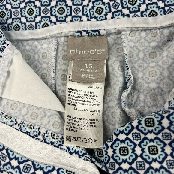 Chicos 1.5 Cropped Pants Womens 10 Capri Blue Geometric Print All Over Stretch - Picture 9 of 13
